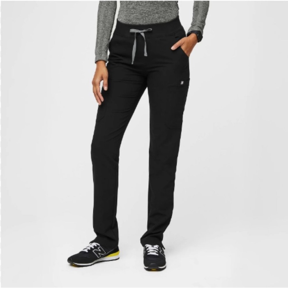 Figs Yola™ Skinny Scrub Pants - Black